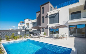 Awesome Home In Radmani With Wifi